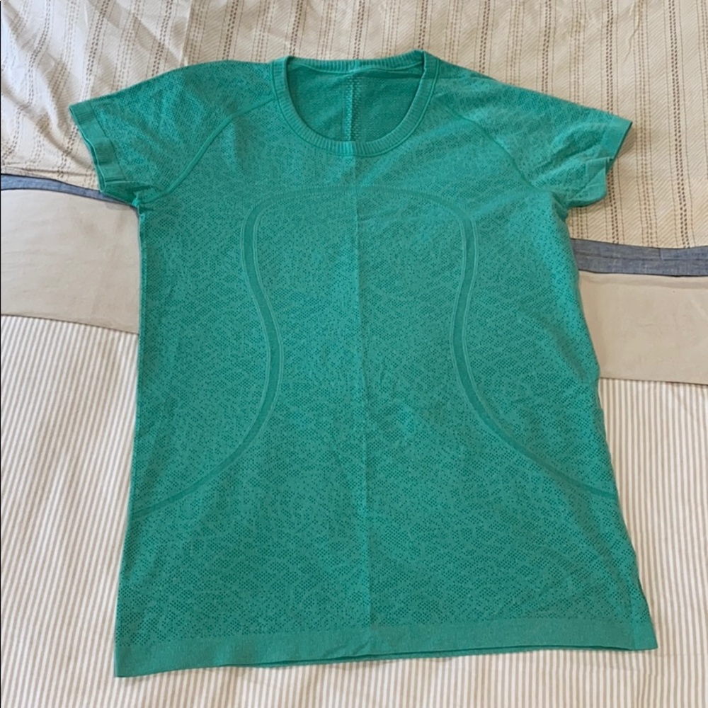 Lululemon shirt